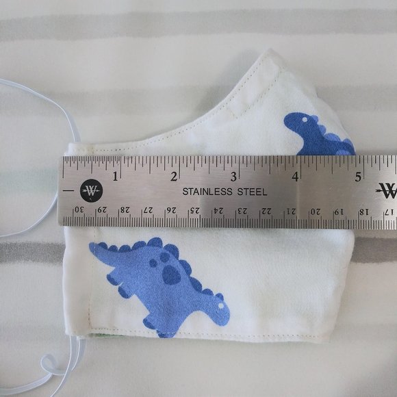 SECONDS Adult S homemade mask w/ pocket - uterus - Picture 8 of 9